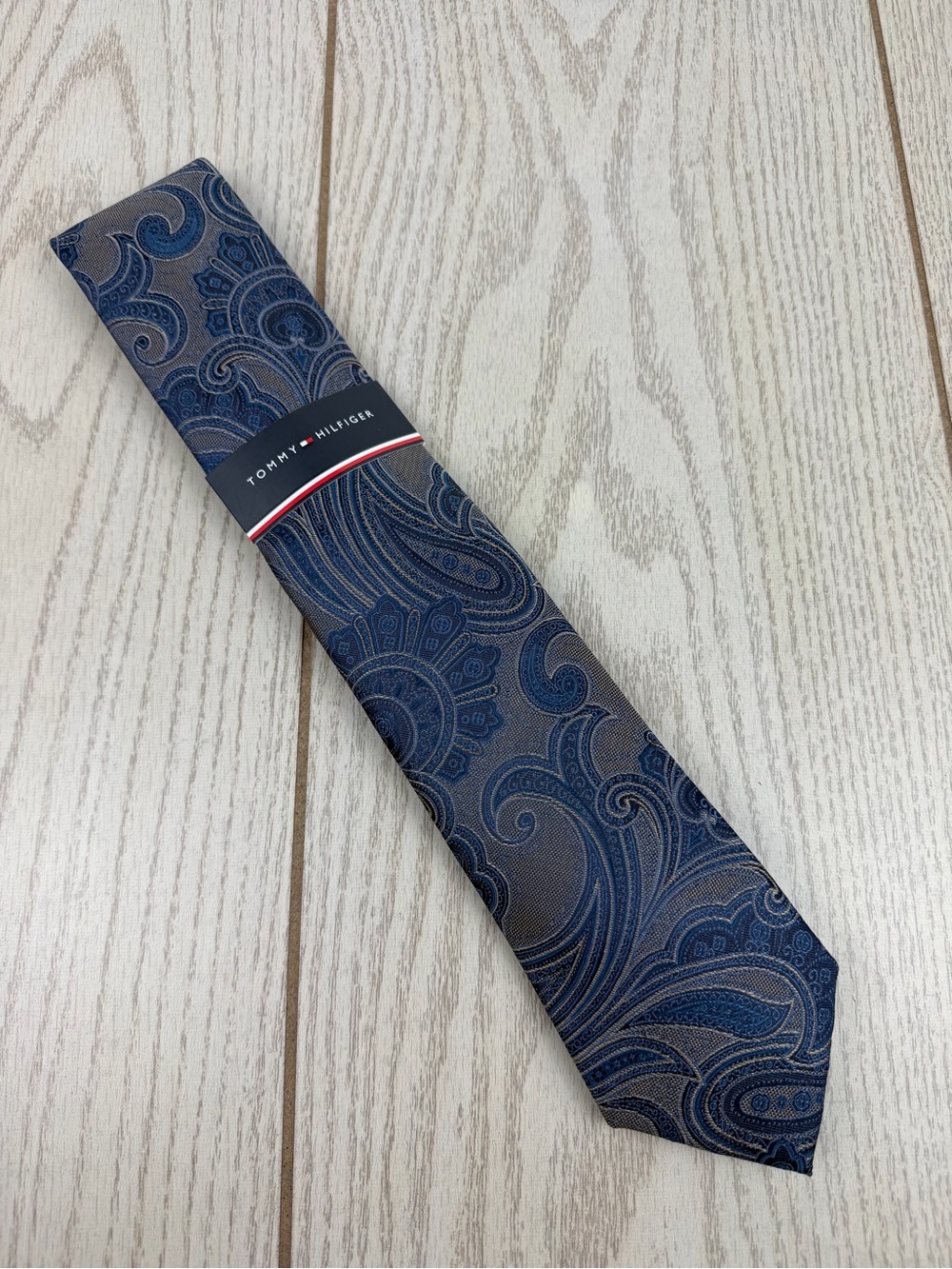 849 Tommy Hilfiger Tie Tan Navy Paisley 200 TL21100234 Silk Poly Blend $69.50